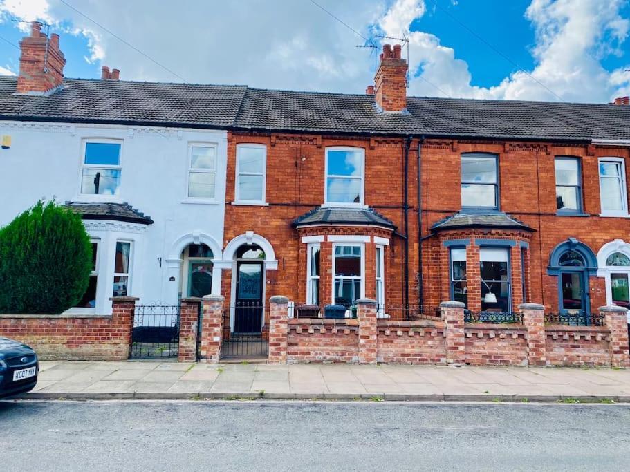 Spacious Victorian Townhouse With Cathedral Views Lincoln Luaran gambar