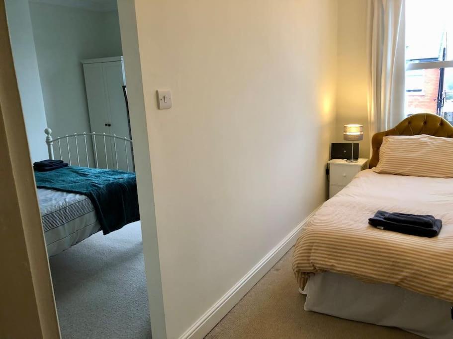 Spacious Victorian Townhouse With Cathedral Views Lincoln Luaran gambar