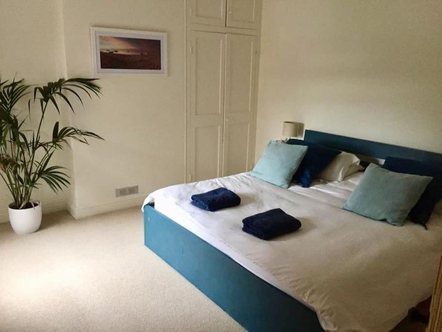 Spacious Victorian Townhouse With Cathedral Views Lincoln Luaran gambar