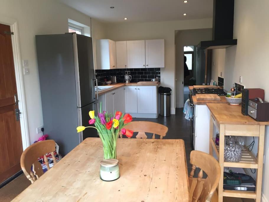 Spacious Victorian Townhouse With Cathedral Views Lincoln Luaran gambar